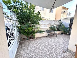 Casa a schiera in Playa Flamenca. Adosado zona zenia boulebard orihuela costa