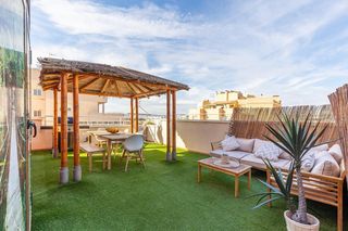 Rent Penthouse in El Travaló - Martínez Valero. Ático en elche, zona campo de fútbol.