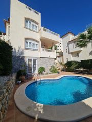 Chalet in Lomas de Campoamor - Las Ramblas. Chalet adosado en  campo de golf de las ramblas  orihuela costa
