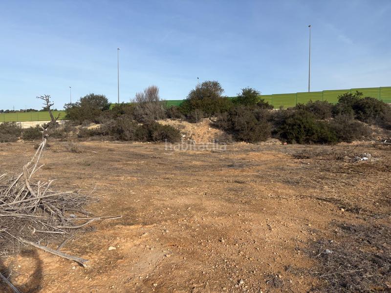 Foto 001a018c-a560-4329-b8e8-8b841f280adf. Propriété dans plaza de castilla dans Jubalcoi Elche / Elx