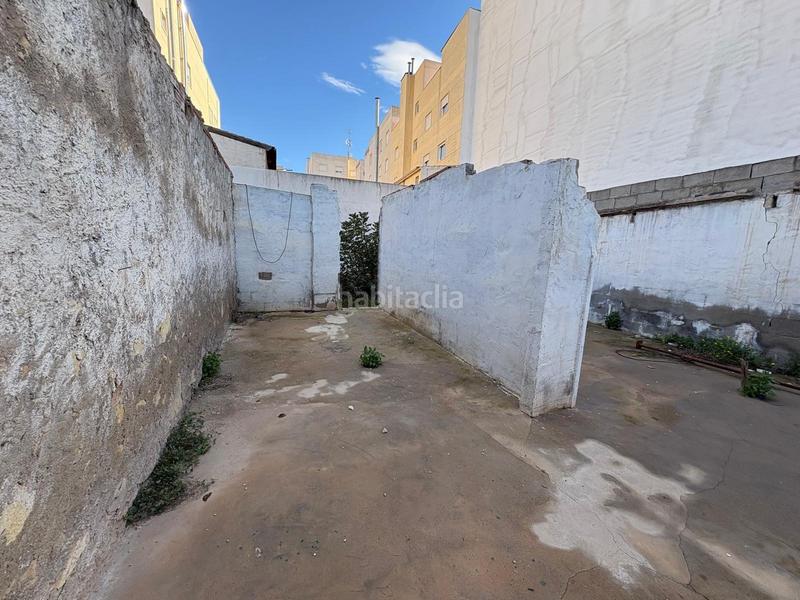 Foto c433add8-dd96-4bd8-82e1-ec4b84b27e15. Terrain résidentiel dans avenida sant andreu-la hoya 21 dans Elche / Elx