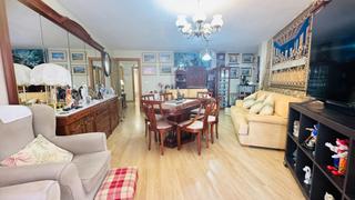 Appartement à Carolinas Bajas. Exclusiva vivienda en alicante con amplia terraza y garaje  todo