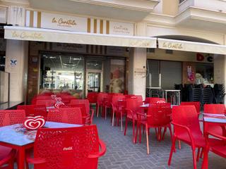Traspàs Local Comercial a Ciutat Universitària. Oportunidad de negocio! local con terraza y licencia en vigor