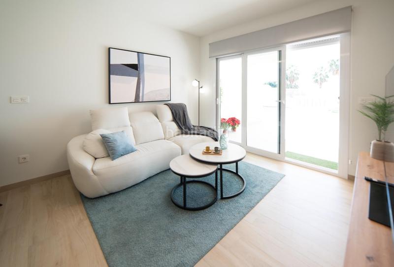 Foto 862c6de9-f9c7-4049-ab05-50b73b3e8ff4. Flat with parking pool in El Raso Guardamar del Segura