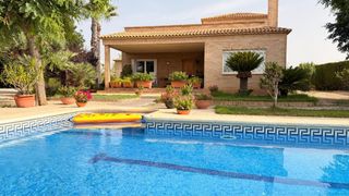 Xalet a Alzabares. Magnífico chalet en alzabares, elche.
