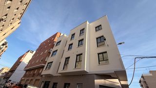 Appartamento in San Crispín. Amplio y moderno piso en venta en carrús, elche