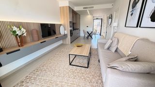 Apartament a El Raso. Moderno apartamento en guardamar del segura,  ideal para tu nuev
