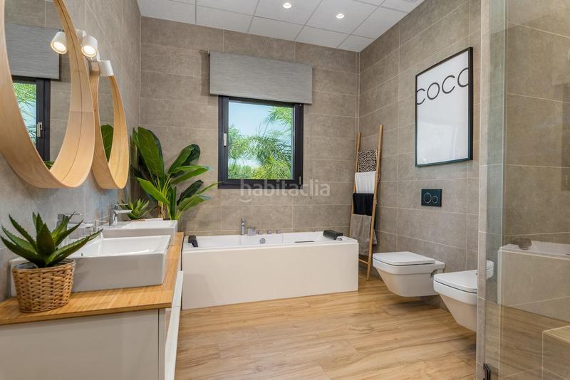 Foto b8a41f89-b3c3-4e86-9746-bc23fe32ea57. Chalet  de diseño con espectaculares jardines en Elche / Elx