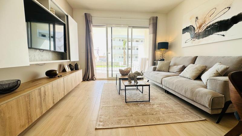 Foto 4cca1215-7575-4236-a2d3-217e917c24a0. Piano terra con riscaldamento parcheggio piscina in Guardamar del Segura