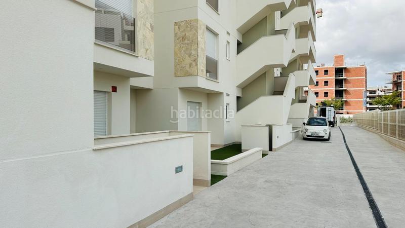 Foto cc59aa21-94d3-4af9-939e-4135a4e55471. Piano terra con riscaldamento parcheggio piscina in Guardamar del Segura