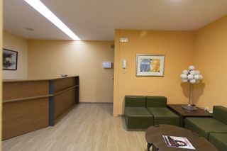 Rent Office space  Rambla nova. Oficina con ascensor, calefacción y aire acondicionado