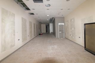 Lloguer Local Comercial  Reding