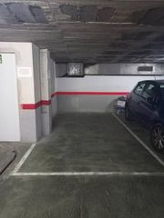 Aparcament cotxe a NOVA