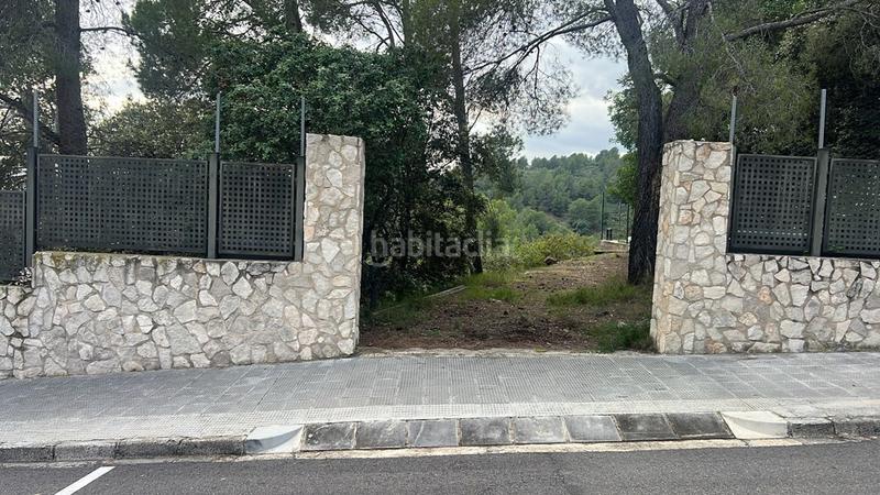 Foto 3427bbe5-b6f5-484b-9365-4b2b8744e1e3. Terreno residenziale in Almoster