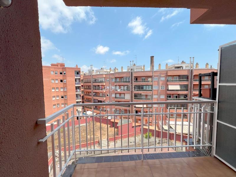 Foto d29519c3-3e41-4743-88e7-cb2b464f8d5f. Alquiler ático en Llevant Reus