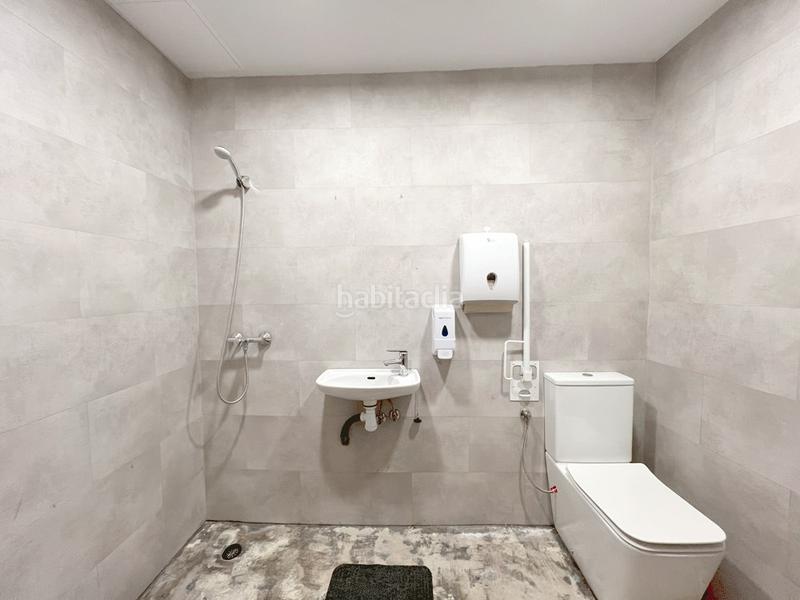 Foto ceab3a0a-de45-44ce-921a-06f791bc1849. Local comercial en Eixample Tarragona