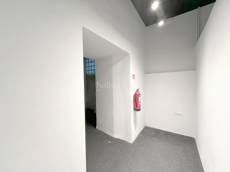 Foto de89e433-a2ad-4cc5-bef6-22b5843d41a0. Local comercial en Eixample Tarragona