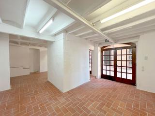 Location Local commercial  Portella (de la)