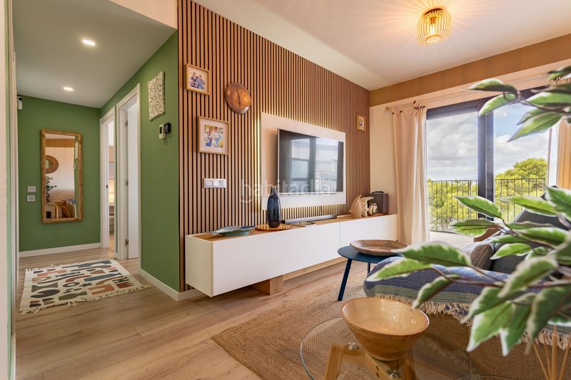 Foto 17879c21-2cc8-4730-8f44-729f0bc41a05. Pis amb calefacció aparcament a pla de maset - cap de Salou Salou