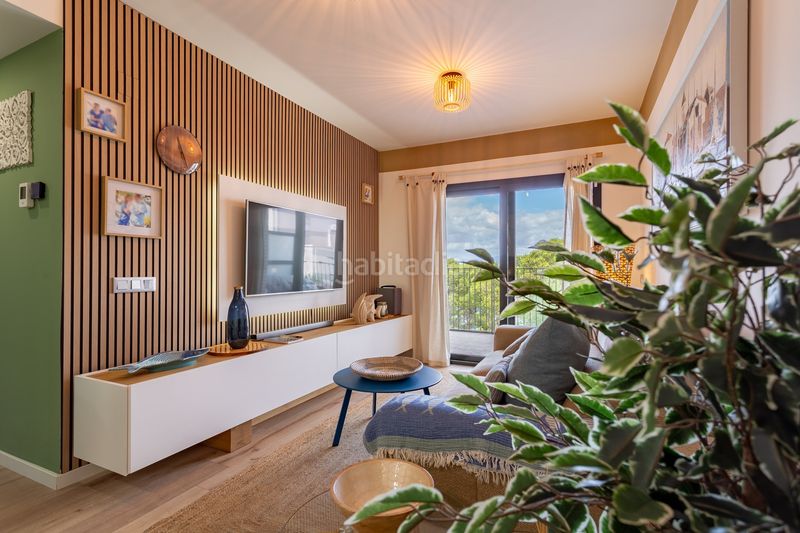 Foto a4fc8eb0-288d-48c9-a22b-6db538b6b54c. Pis amb calefacció aparcament a pla de maset - cap de Salou Salou