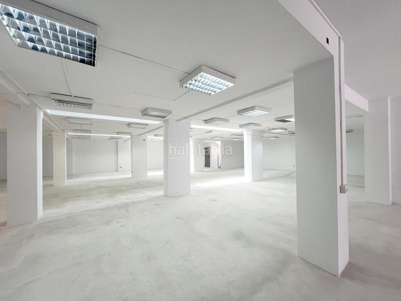 Foto 242ef8e3-cdf0-4978-a92b-17a0e403879b. Local commercial dans Barris Marítims Tarragona