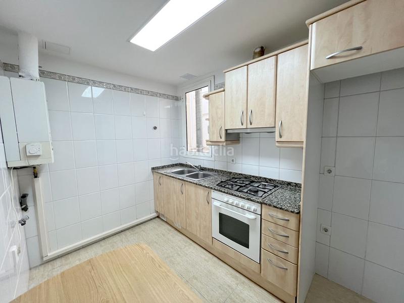 Foto cd5ba34d-d3cc-4425-86f5-65543b4ac763. Affitto attico con riscaldamento in Eixample Tarragona