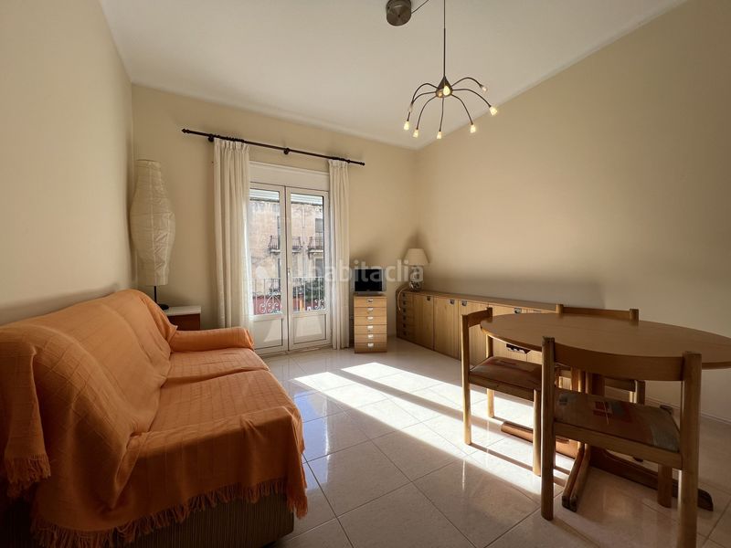 Foto b1bb5c88-6da9-4353-bb01-bf9f0ca5bc42. Pis amb calefacció a Llevant Tarragona