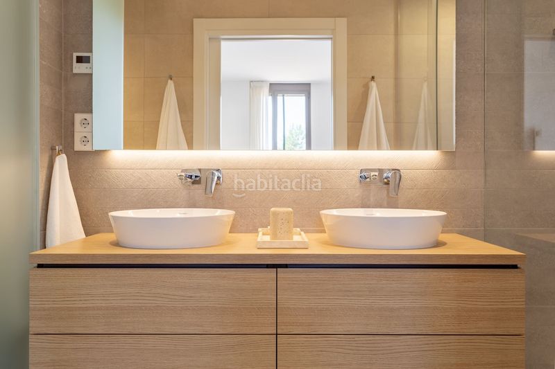 Foto e9c16083-8ee3-46d3-80ec-b5ca24e7093d. Pis amb calefacció aparcament piscina a pla de maset - cap de Salou Salou