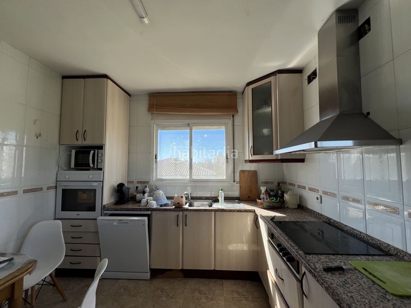 Foto 03dc3d27-5f85-47a0-9b1b-e12a7d841392. Casa amb calefacció aparcament a Mestral Reus