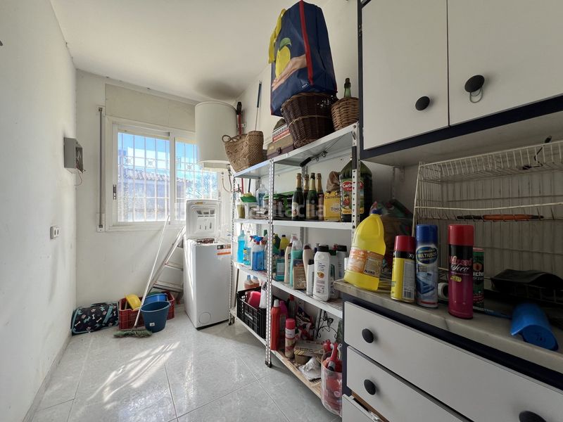 Foto fa1bed61-d6f6-48d0-a274-a31a667e130d. Casa amb calefacció aparcament a Mestral Reus