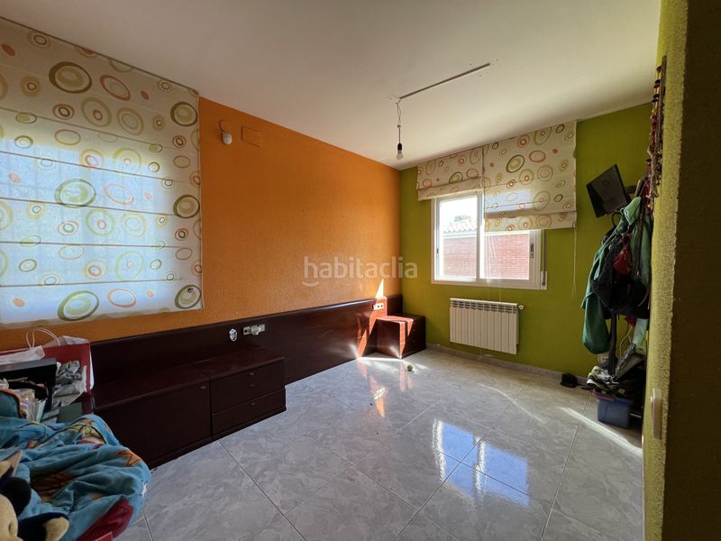 Foto fe1df029-d5eb-473d-96d3-d5b8ba510019. Casa amb calefacció aparcament a Mestral Reus