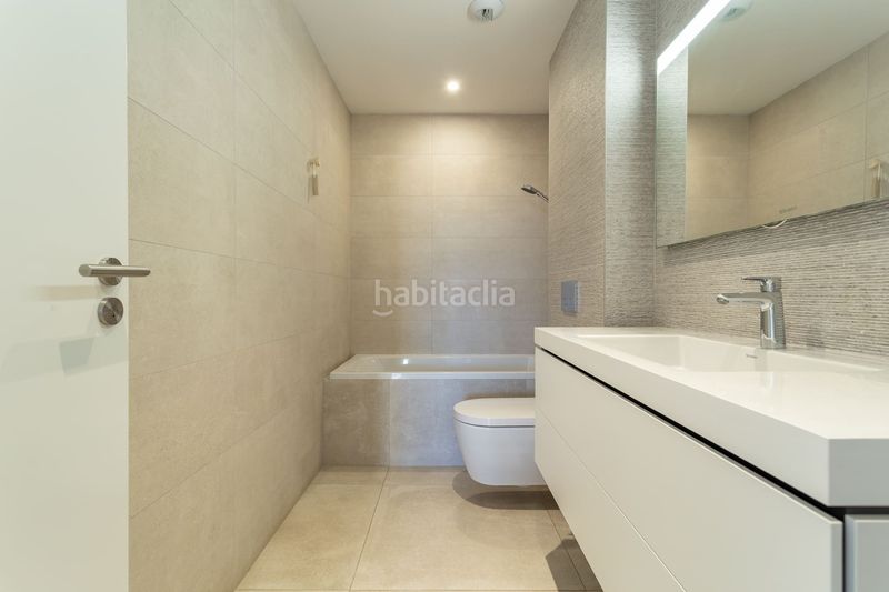 Foto 4d811a7a-4ca1-4dd5-b915-c5f56b289873. Pis amb calefacció aparcament piscina a pla de maset - cap de Salou Salou