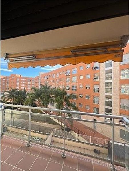 Foto 87ea1421-86be-4bb0-8035-fd0243aa9c2e. Piso en Ponent Reus