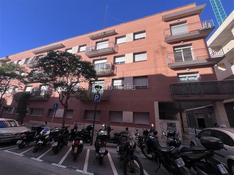 Foto d5130466-c23c-446e-9b9c-b5566630e6e4. Pis amb aparcament a Centre Reus