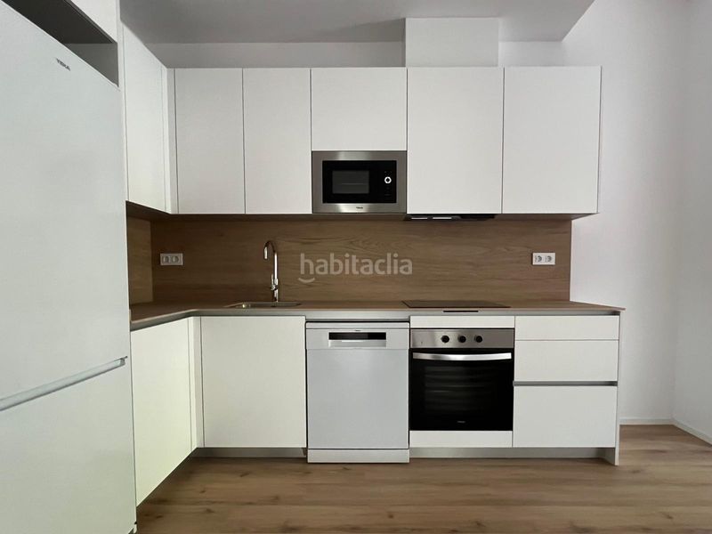 Foto 319bdbea-e7ad-499f-b4a1-ec09ea8f2ecf. Rent flat in Eixample Tarragona