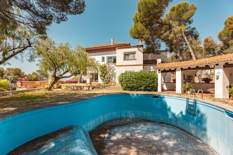 Foto 825b66c5-ca4a-4fc8-b2dd-d9dd265f6330. Casa amb calefacció aparcament piscina a Llevant Tarragona