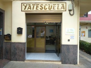 Local Comercial a Parque Geólogo José Royo Gómez. Local esquinero
