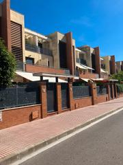 Chalet  Carrer de francesc vidal barraquer. Adosado en venta en zona pau lledo