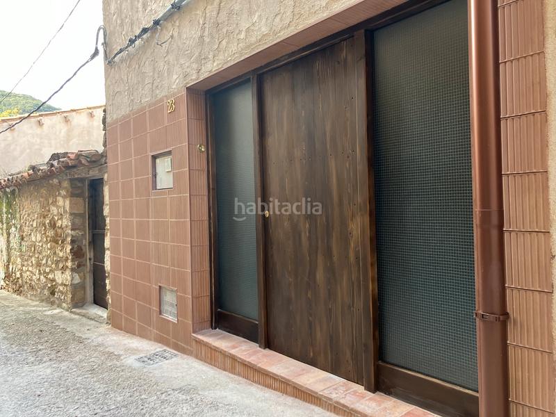 Foto 9a480f71-be6b-45d0-9613-95d1b468c227. Casa en carrer mur 23 casa en venta en benassal junto a la torre redonda en Benasal