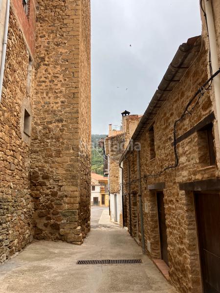 Foto a3c8b65e-59a4-4eea-93e3-7ae13d937676. Casa en carrer mur 23 casa en venta en benassal junto a la torre redonda en Benasal