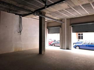 Local Comercial en Ensanche - Parque del Oeste