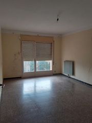 Appartement dans Avinguda mil.lenari de catalunya, 18. Oportunidad piso negociable