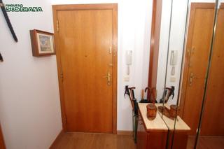 Pis  Carrer de santa joaquima de vedruna. Piso igualada