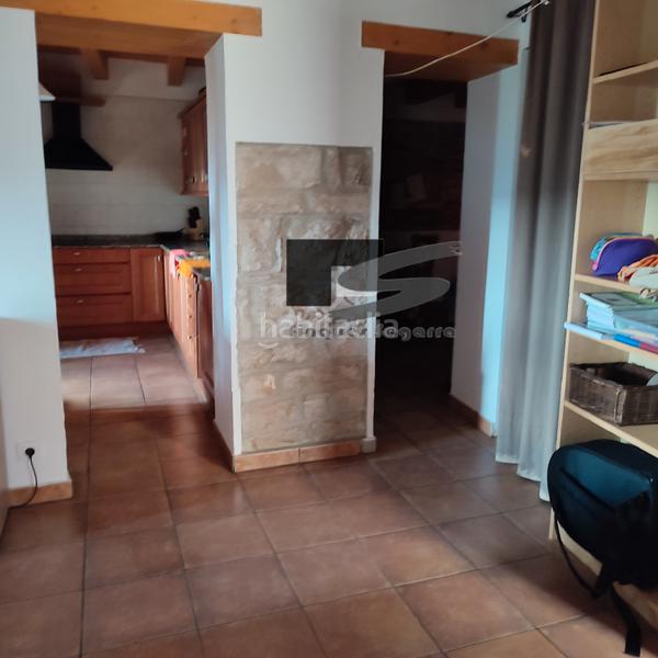 Foto 3341c8f1-ab00-4d73-895a-ae9f78d4d02e. Haus mit heizung parking in Oluges (Les)