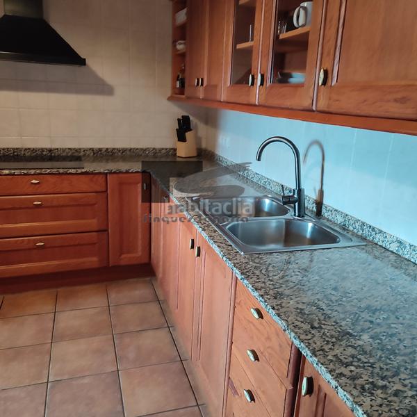 Foto 7c408e72-9807-438e-b7d0-60763fad3f3c. Haus mit heizung parking in Oluges (Les)