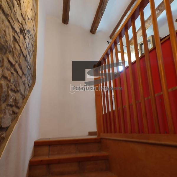 Foto 8462b716-d0c0-439c-bc1e-b13ca83bad0b. Haus mit heizung parking in Oluges (Les)