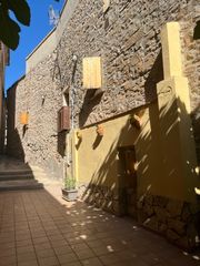 Casa en T�rrega. ?? gran oportunidad !!casa de pueblo , a solo 8 km de t�rrega