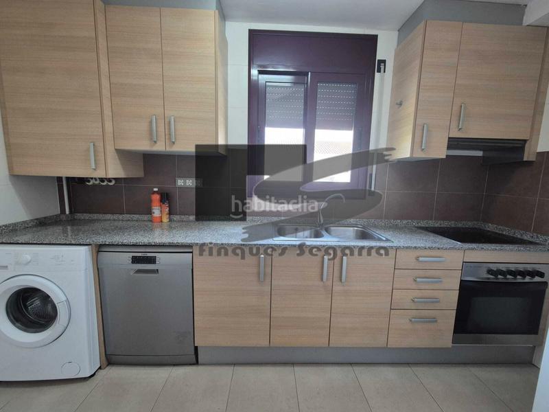 Foto 1495b9e1-9512-4b8f-9871-b8356ede5c91. Piso ?? **piso luminoso – 90 m² construidos + parking** en Cervera