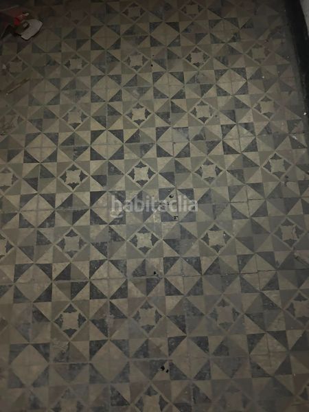 Foto 0b445ce0-d1f4-40e0-96ca-eb9a94f2acc4. Casa en carrer de sió 16 edificio con división horizontal y múltiples posibilidades en el centro en Agramunt