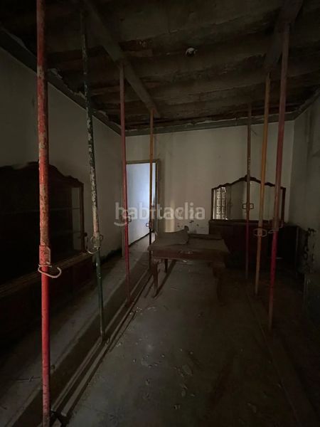 Foto 51ba9032-2dda-4beb-b220-e85bb5138a63. Casa en carrer de sió 16 edificio con división horizontal y múltiples posibilidades en el centro en Agramunt